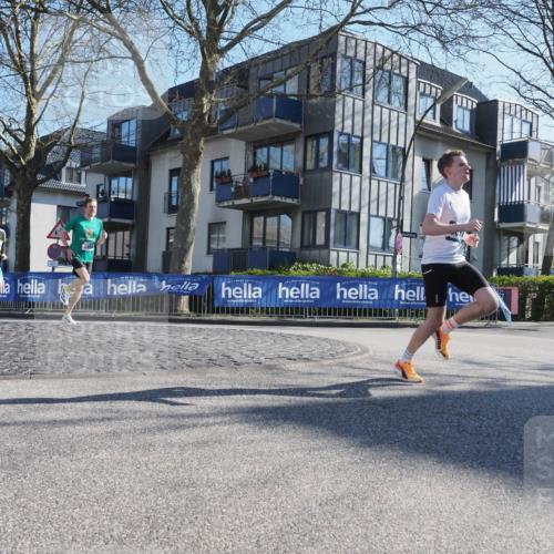 06.04.2025 - 44. Internationalen Wilhelmsburger Insellauf Luisa Fischer http://msf.ph/oto/7556572 06.04.2025 10:11:07 Ziel 512, 3398 meine-sportfotos.de