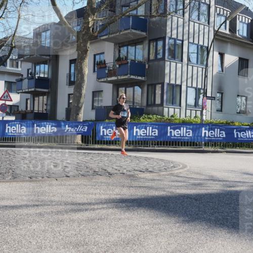 06.04.2025 - 44. Internationalen Wilhelmsburger Insellauf Luisa Fischer http://msf.ph/oto/7556621 06.04.2025 10:11:30 Ziel 5194 meine-sportfotos.de