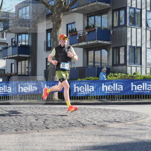 06.04.2025 - 44. Internationalen Wilhelmsburger Insellauf Luisa Fischer http://msf.ph/oto/7556651 06.04.2025 10:11:47 Ziel 3214 meine-sportfotos.de