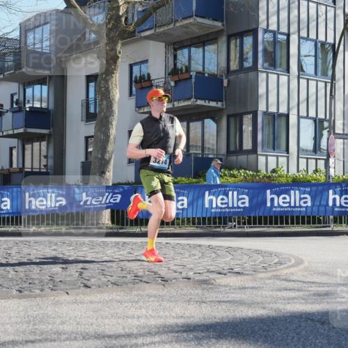 06.04.2025 - 44. Internationalen Wilhelmsburger Insellauf Luisa Fischer http://msf.ph/oto/7556652 06.04.2025 10:11:47 Ziel 3214 meine-sportfotos.de