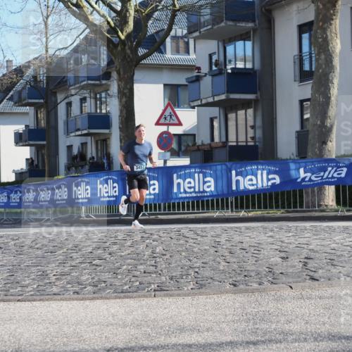 06.04.2025 - 44. Internationalen Wilhelmsburger Insellauf Luisa Fischer http://msf.ph/oto/7556660 06.04.2025 10:11:58 Ziel 3457 meine-sportfotos.de