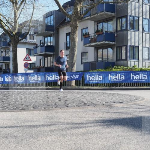 06.04.2025 - 44. Internationalen Wilhelmsburger Insellauf Luisa Fischer http://msf.ph/oto/7556680 06.04.2025 10:11:59 Ziel 3457 meine-sportfotos.de