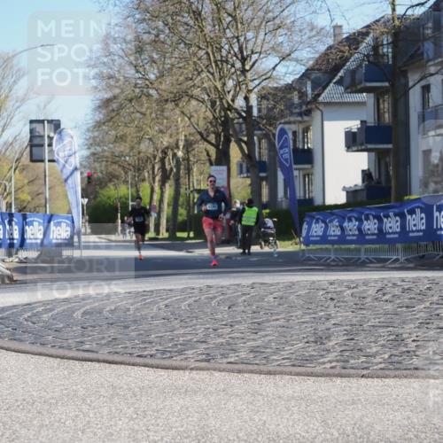 06.04.2025 - 44. Internationalen Wilhelmsburger Insellauf Luisa Fischer http://msf.ph/oto/7556695 06.04.2025 10:12:21 Ziel 4205 meine-sportfotos.de