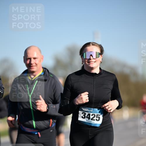 06.04.2025 - 44. Internationalen Wilhelmsburger Insellauf Dr. Thomas Lammeyer http://msf.ph/oto/7556715 06.04.2025 09:32:41 Laufen 3425 meine-sportfotos.de