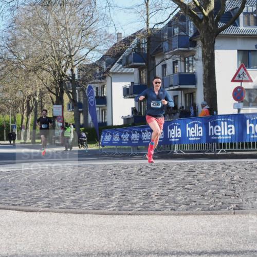 06.04.2025 - 44. Internationalen Wilhelmsburger Insellauf Luisa Fischer http://msf.ph/oto/7556732 06.04.2025 10:12:24 Ziel 4285, 15 meine-sportfotos.de
