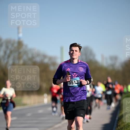 06.04.2025 - 44. Internationalen Wilhelmsburger Insellauf Dr. Thomas Lammeyer http://msf.ph/oto/7556748 06.04.2025 09:32:44 Laufen 3513, 15 meine-sportfotos.de