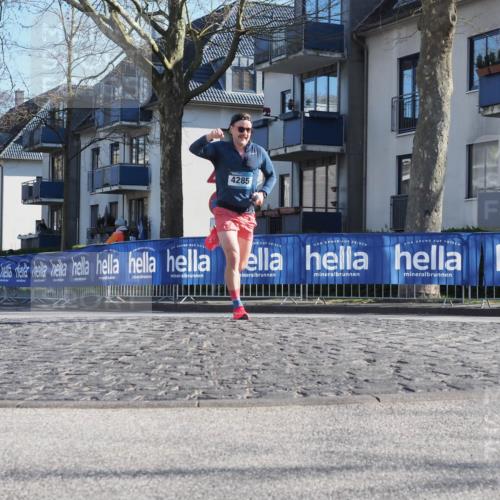 06.04.2025 - 44. Internationalen Wilhelmsburger Insellauf Luisa Fischer http://msf.ph/oto/7556749 06.04.2025 10:12:24 Ziel 4285 meine-sportfotos.de