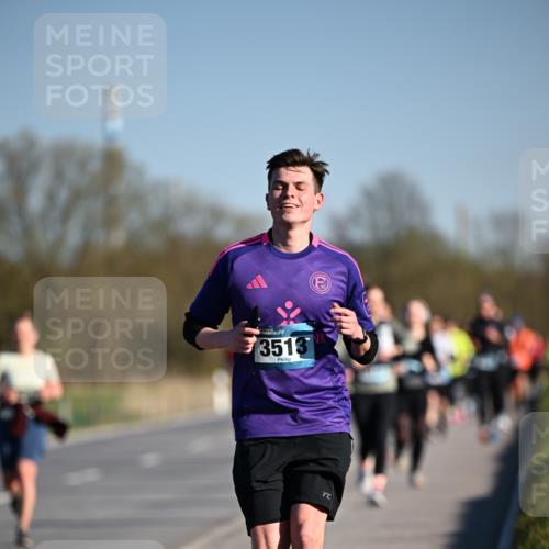 06.04.2025 - 44. Internationalen Wilhelmsburger Insellauf Dr. Thomas Lammeyer http://msf.ph/oto/7556771 06.04.2025 09:32:45 Laufen 3513 meine-sportfotos.de