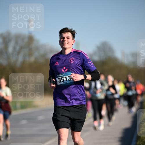 06.04.2025 - 44. Internationalen Wilhelmsburger Insellauf Dr. Thomas Lammeyer http://msf.ph/oto/7556778 06.04.2025 09:32:45 Laufen 3513 meine-sportfotos.de