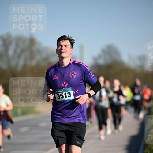 06.04.2025 - 44. Internationalen Wilhelmsburger Insellauf Dr. Thomas Lammeyer http://msf.ph/oto/7556781 06.04.2025 09:32:45 Laufen 3513 meine-sportfotos.de