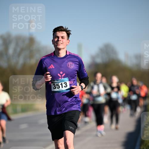 06.04.2025 - 44. Internationalen Wilhelmsburger Insellauf Dr. Thomas Lammeyer http://msf.ph/oto/7556785 06.04.2025 09:32:45 Laufen 3513 meine-sportfotos.de