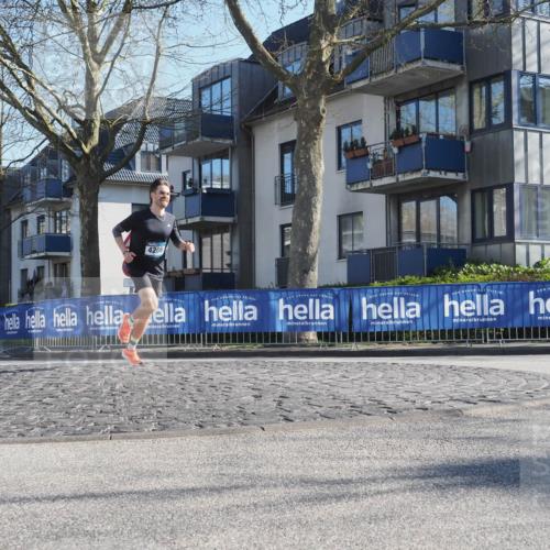 06.04.2025 - 44. Internationalen Wilhelmsburger Insellauf Luisa Fischer http://msf.ph/oto/7556795 06.04.2025 10:12:27 Ziel 4206 meine-sportfotos.de