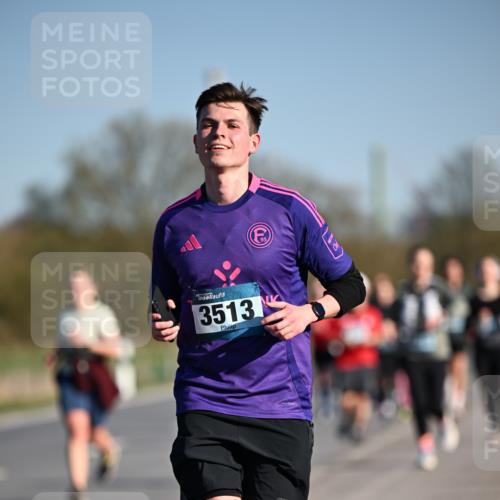 06.04.2025 - 44. Internationalen Wilhelmsburger Insellauf Dr. Thomas Lammeyer http://msf.ph/oto/7556800 06.04.2025 09:32:46 Laufen 3513, 18 meine-sportfotos.de