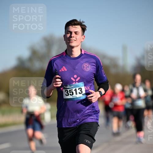06.04.2025 - 44. Internationalen Wilhelmsburger Insellauf Dr. Thomas Lammeyer http://msf.ph/oto/7556803 06.04.2025 09:32:46 Laufen 3513 meine-sportfotos.de