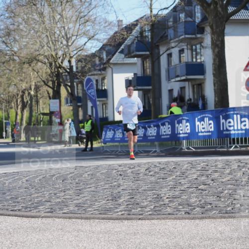 06.04.2025 - 44. Internationalen Wilhelmsburger Insellauf Luisa Fischer http://msf.ph/oto/7556822 06.04.2025 10:12:49 Ziel  meine-sportfotos.de