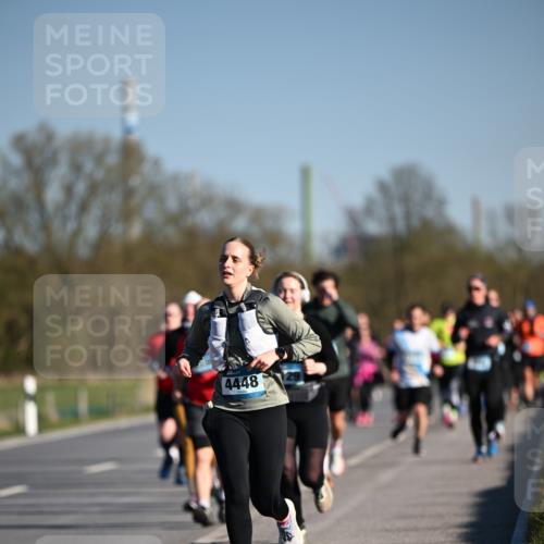 06.04.2025 - 44. Internationalen Wilhelmsburger Insellauf Dr. Thomas Lammeyer http://msf.ph/oto/7556824 06.04.2025 09:32:49 Laufen 4448 meine-sportfotos.de