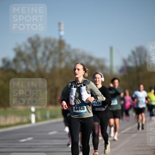 06.04.2025 - 44. Internationalen Wilhelmsburger Insellauf Dr. Thomas Lammeyer http://msf.ph/oto/7556838 06.04.2025 09:32:50 Laufen 4448, 129 meine-sportfotos.de
