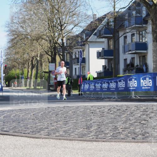 06.04.2025 - 44. Internationalen Wilhelmsburger Insellauf Luisa Fischer http://msf.ph/oto/7556847 06.04.2025 10:13:07 Ziel 4572 meine-sportfotos.de