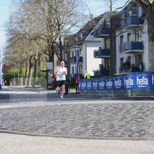06.04.2025 - 44. Internationalen Wilhelmsburger Insellauf Luisa Fischer http://msf.ph/oto/7556850 06.04.2025 10:13:07 Ziel 4572 meine-sportfotos.de