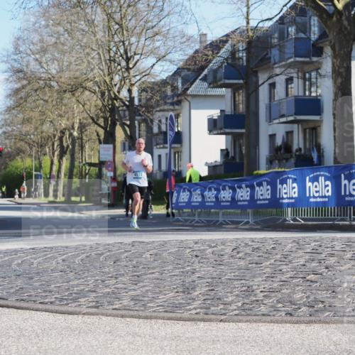 06.04.2025 - 44. Internationalen Wilhelmsburger Insellauf Luisa Fischer http://msf.ph/oto/7556852 06.04.2025 10:13:08 Ziel 4572 meine-sportfotos.de