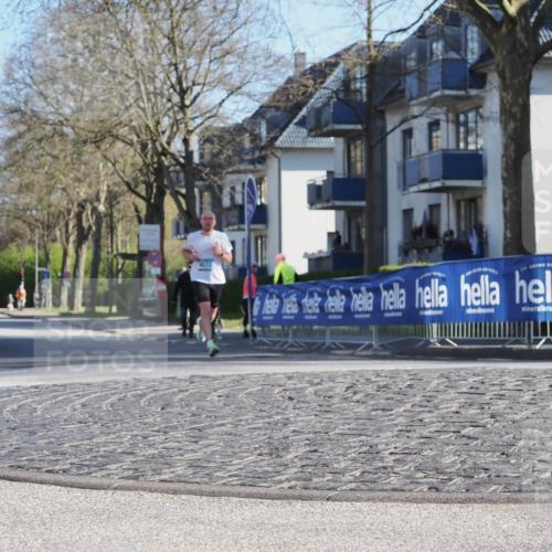 06.04.2025 - 44. Internationalen Wilhelmsburger Insellauf Luisa Fischer http://msf.ph/oto/7556854 06.04.2025 10:13:08 Ziel 4572 meine-sportfotos.de