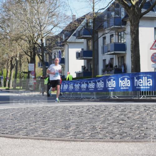 06.04.2025 - 44. Internationalen Wilhelmsburger Insellauf Luisa Fischer http://msf.ph/oto/7556862 06.04.2025 10:13:08 Ziel 4572 meine-sportfotos.de