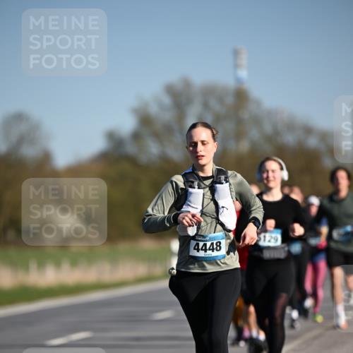 06.04.2025 - 44. Internationalen Wilhelmsburger Insellauf Dr. Thomas Lammeyer http://msf.ph/oto/7556866 06.04.2025 09:32:51 Laufen 4448, 5129 meine-sportfotos.de