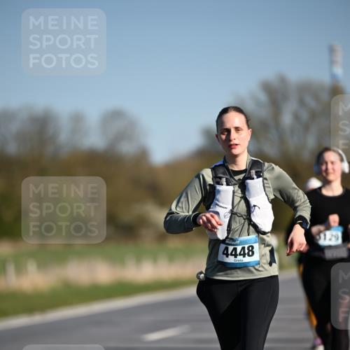 06.04.2025 - 44. Internationalen Wilhelmsburger Insellauf Dr. Thomas Lammeyer http://msf.ph/oto/7556886 06.04.2025 09:32:51 Laufen 4448, 5129 meine-sportfotos.de