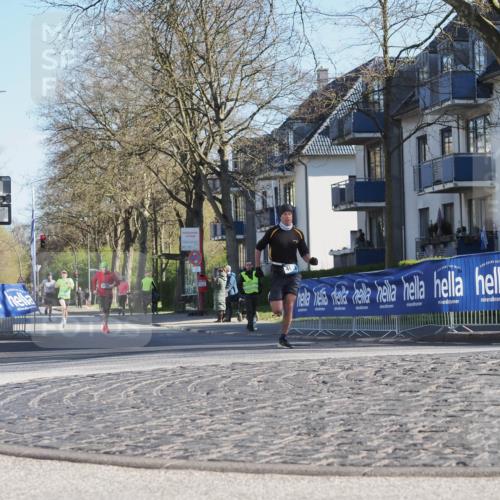 06.04.2025 - 44. Internationalen Wilhelmsburger Insellauf Luisa Fischer http://msf.ph/oto/7556899 06.04.2025 10:13:39 Ziel  meine-sportfotos.de