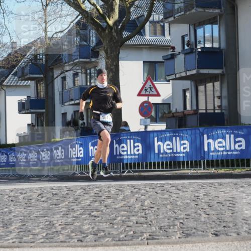 06.04.2025 - 44. Internationalen Wilhelmsburger Insellauf Luisa Fischer http://msf.ph/oto/7556908 06.04.2025 10:13:41 Ziel 4618 meine-sportfotos.de