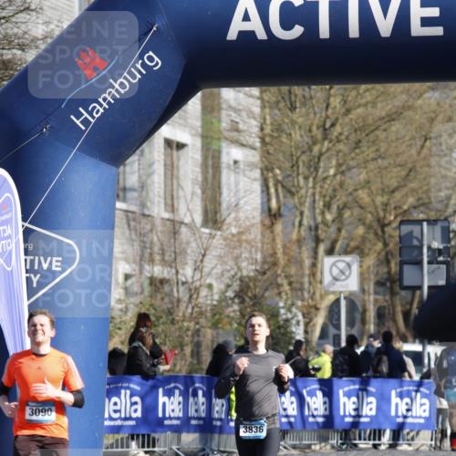 06.04.2025 - 44. Internationalen Wilhelmsburger Insellauf A. Gomolzig http://msf.ph/oto/7556921 06.04.2025 10:23:44 Ziel 4464 meine-sportfotos.de