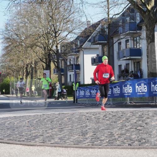06.04.2025 - 44. Internationalen Wilhelmsburger Insellauf Luisa Fischer http://msf.ph/oto/7556926 06.04.2025 10:13:44 Ziel 3184, 3189, 36 meine-sportfotos.de