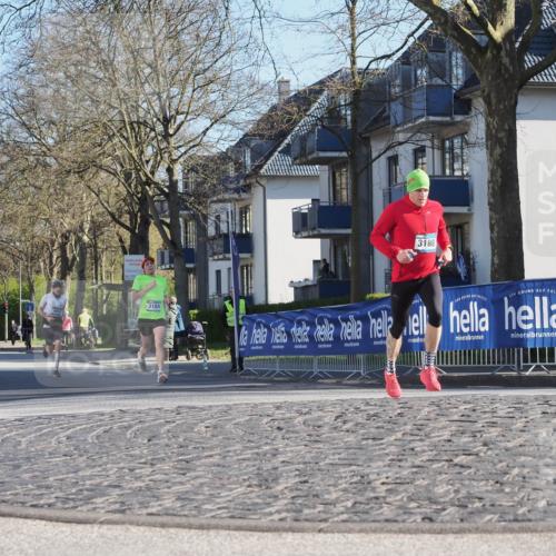 06.04.2025 - 44. Internationalen Wilhelmsburger Insellauf Luisa Fischer http://msf.ph/oto/7556932 06.04.2025 10:13:44 Ziel 3184, 3189 meine-sportfotos.de