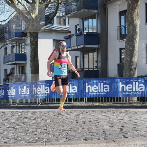 06.04.2025 - 44. Internationalen Wilhelmsburger Insellauf Luisa Fischer http://msf.ph/oto/7556962 06.04.2025 10:14:03 Ziel 3759 meine-sportfotos.de
