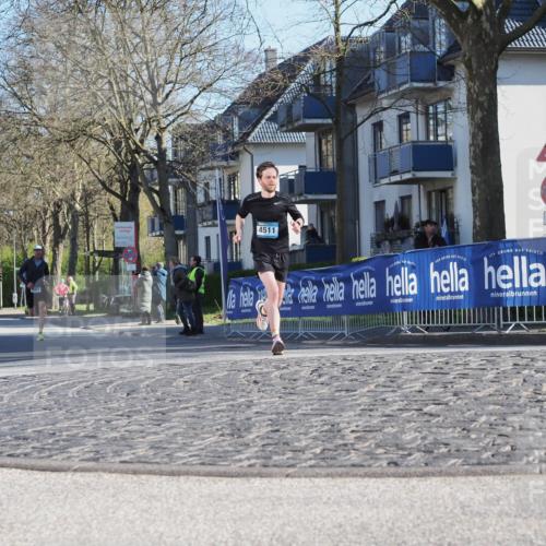 06.04.2025 - 44. Internationalen Wilhelmsburger Insellauf Luisa Fischer http://msf.ph/oto/7556979 06.04.2025 10:14:11 Ziel 4511 meine-sportfotos.de
