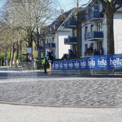 06.04.2025 - 44. Internationalen Wilhelmsburger Insellauf Luisa Fischer http://msf.ph/oto/7557027 06.04.2025 10:14:36 Ziel  meine-sportfotos.de