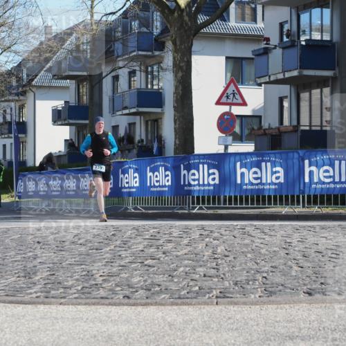 06.04.2025 - 44. Internationalen Wilhelmsburger Insellauf Luisa Fischer http://msf.ph/oto/7557038 06.04.2025 10:14:38 Ziel 3399 meine-sportfotos.de