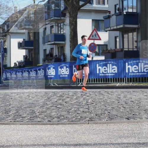 06.04.2025 - 44. Internationalen Wilhelmsburger Insellauf Luisa Fischer http://msf.ph/oto/7557133 06.04.2025 10:15:10 Ziel 3475 meine-sportfotos.de
