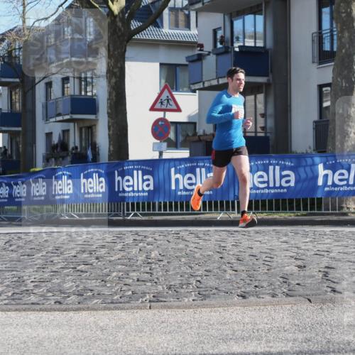 06.04.2025 - 44. Internationalen Wilhelmsburger Insellauf Luisa Fischer http://msf.ph/oto/7557140 06.04.2025 10:15:10 Ziel  meine-sportfotos.de