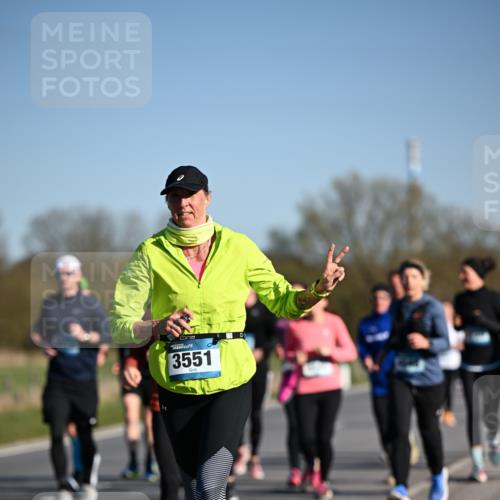 06.04.2025 - 44. Internationalen Wilhelmsburger Insellauf Dr. Thomas Lammeyer http://msf.ph/oto/7557141 06.04.2025 09:33:07 Laufen 3551 meine-sportfotos.de
