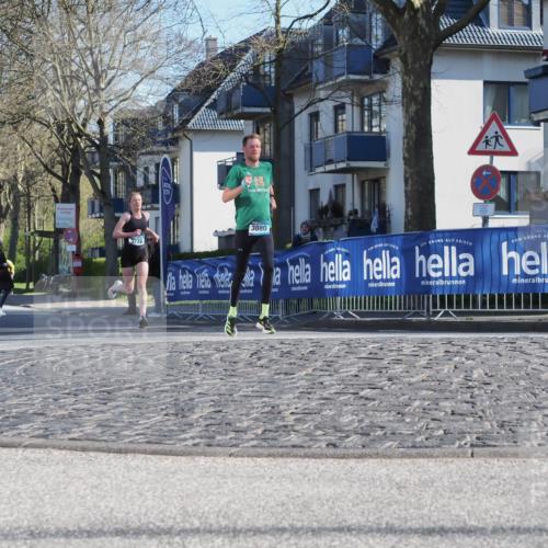 06.04.2025 - 44. Internationalen Wilhelmsburger Insellauf Luisa Fischer http://msf.ph/oto/7557157 06.04.2025 10:15:14 Ziel 3776, 3080 meine-sportfotos.de