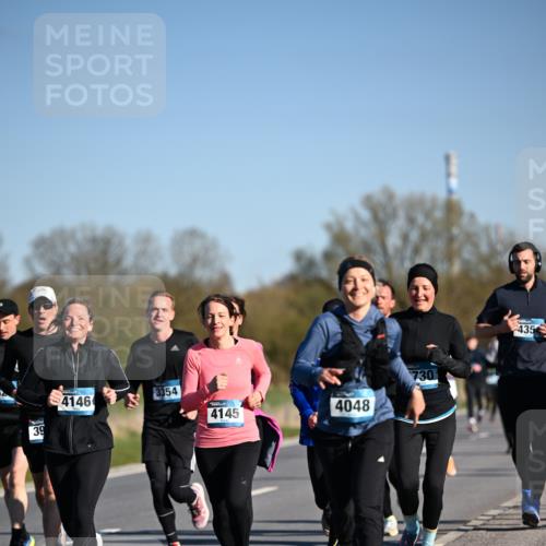 06.04.2025 - 44. Internationalen Wilhelmsburger Insellauf Dr. Thomas Lammeyer http://msf.ph/oto/7557175 06.04.2025 09:33:09 Laufen 39, 4146, 3354, 730, 4145, 4048, 435 meine-sportfotos.de