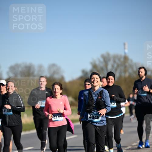 06.04.2025 - 44. Internationalen Wilhelmsburger Insellauf Dr. Thomas Lammeyer http://msf.ph/oto/7557182 06.04.2025 09:33:09 Laufen 4146, 4048, 30 meine-sportfotos.de