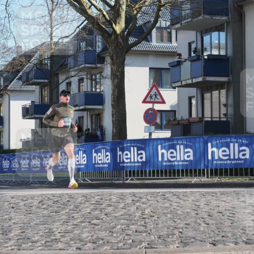 06.04.2025 - 44. Internationalen Wilhelmsburger Insellauf Luisa Fischer http://msf.ph/oto/7557204 06.04.2025 10:15:40 Ziel 1059 meine-sportfotos.de