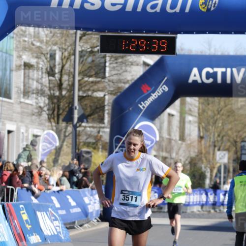 06.04.2025 - 44. Internationalen Wilhelmsburger Insellauf A. Gomolzig http://msf.ph/oto/7557206 06.04.2025 10:19:38 Ziel 4417 meine-sportfotos.de
