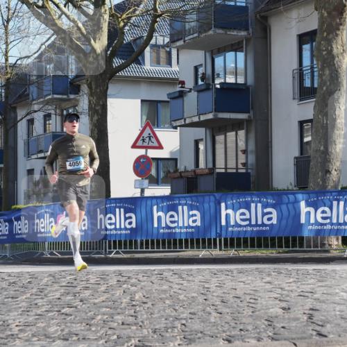 06.04.2025 - 44. Internationalen Wilhelmsburger Insellauf Luisa Fischer http://msf.ph/oto/7557208 06.04.2025 10:15:40 Ziel 4059 meine-sportfotos.de