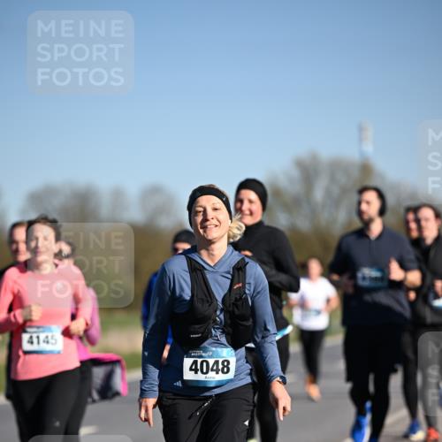 06.04.2025 - 44. Internationalen Wilhelmsburger Insellauf Dr. Thomas Lammeyer http://msf.ph/oto/7557209 06.04.2025 09:33:11 Laufen 4145, 4048 meine-sportfotos.de