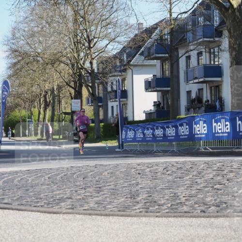06.04.2025 - 44. Internationalen Wilhelmsburger Insellauf Luisa Fischer http://msf.ph/oto/7557222 06.04.2025 10:15:57 Ziel 4492 meine-sportfotos.de