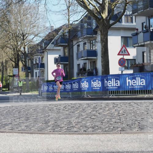 06.04.2025 - 44. Internationalen Wilhelmsburger Insellauf Luisa Fischer http://msf.ph/oto/7557236 06.04.2025 10:15:59 Ziel 4492 meine-sportfotos.de