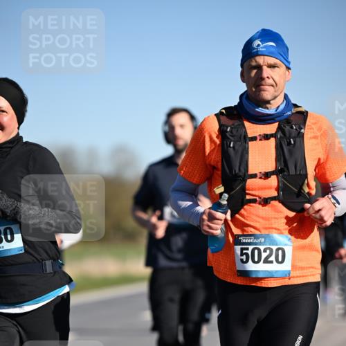 06.04.2025 - 44. Internationalen Wilhelmsburger Insellauf Dr. Thomas Lammeyer http://msf.ph/oto/7557244 06.04.2025 09:33:13 Laufen 30, 5020 meine-sportfotos.de
